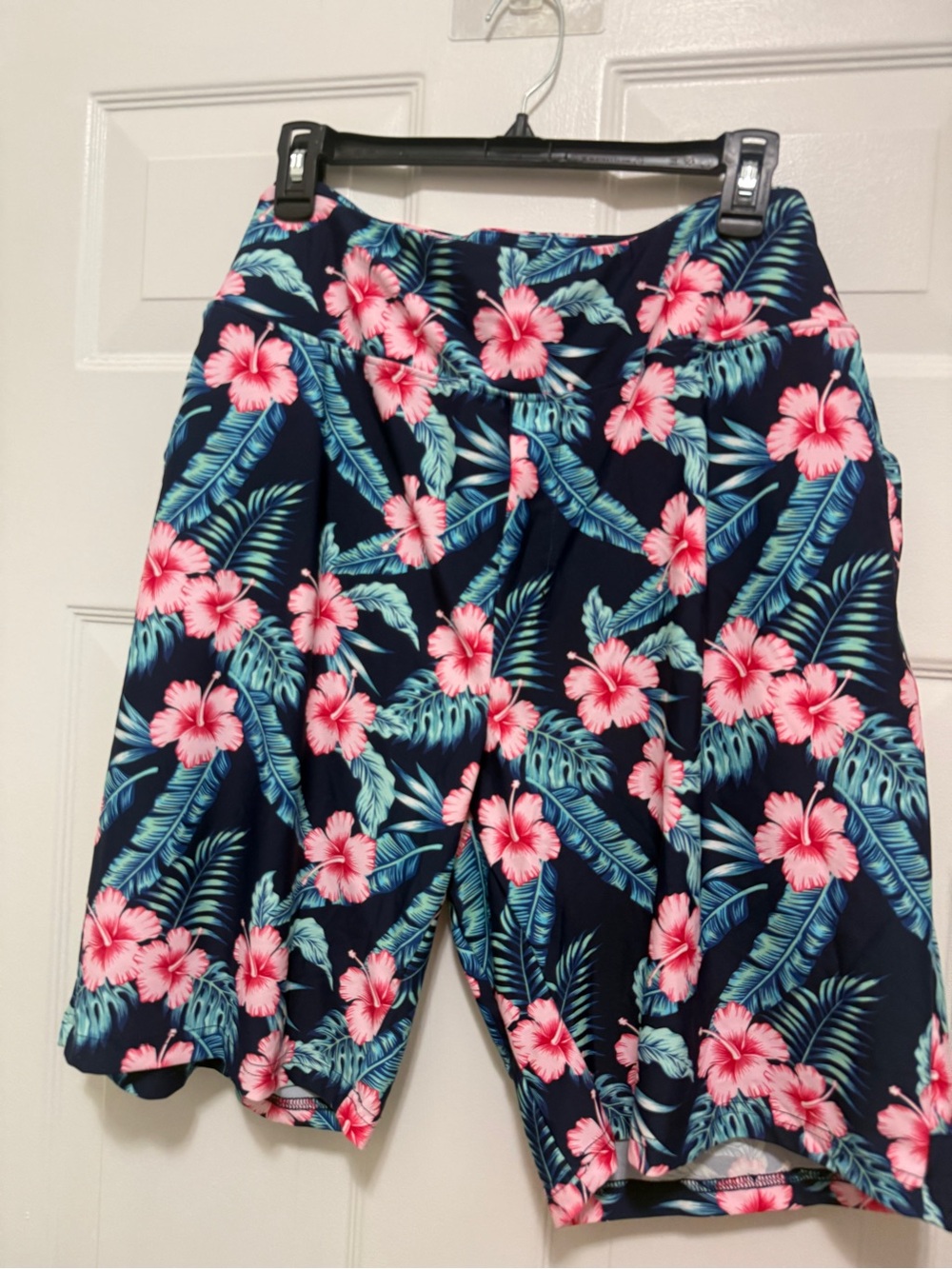 Vivl Nevey  Floral Women’s Shorts with Pink Hibiscus new